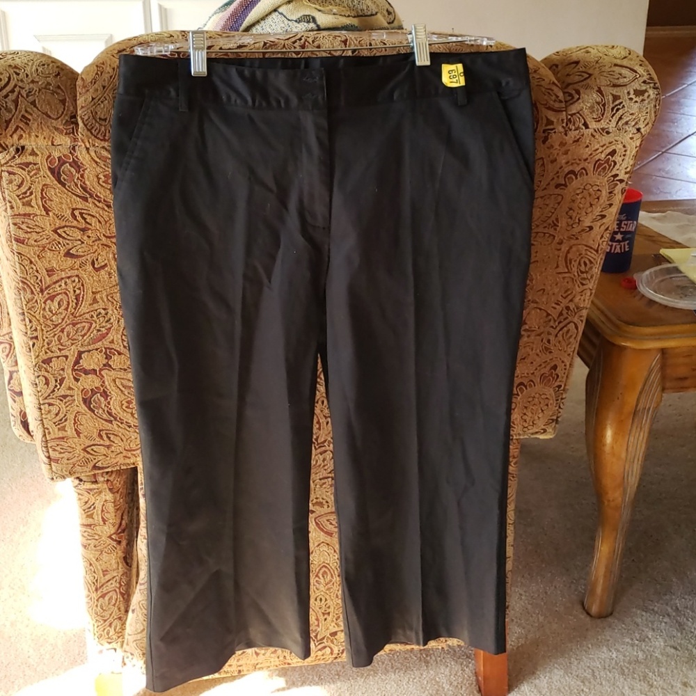 Black Capris